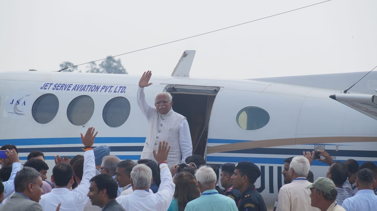 Beign Flite hissar to chandighurh by cm manoharlal
