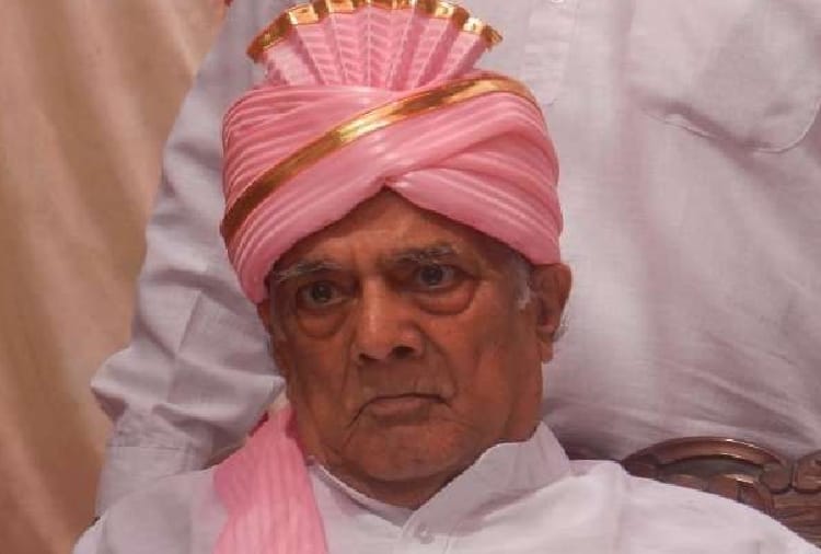 Former MLA Babu Devidas Passes Away In Gujarat