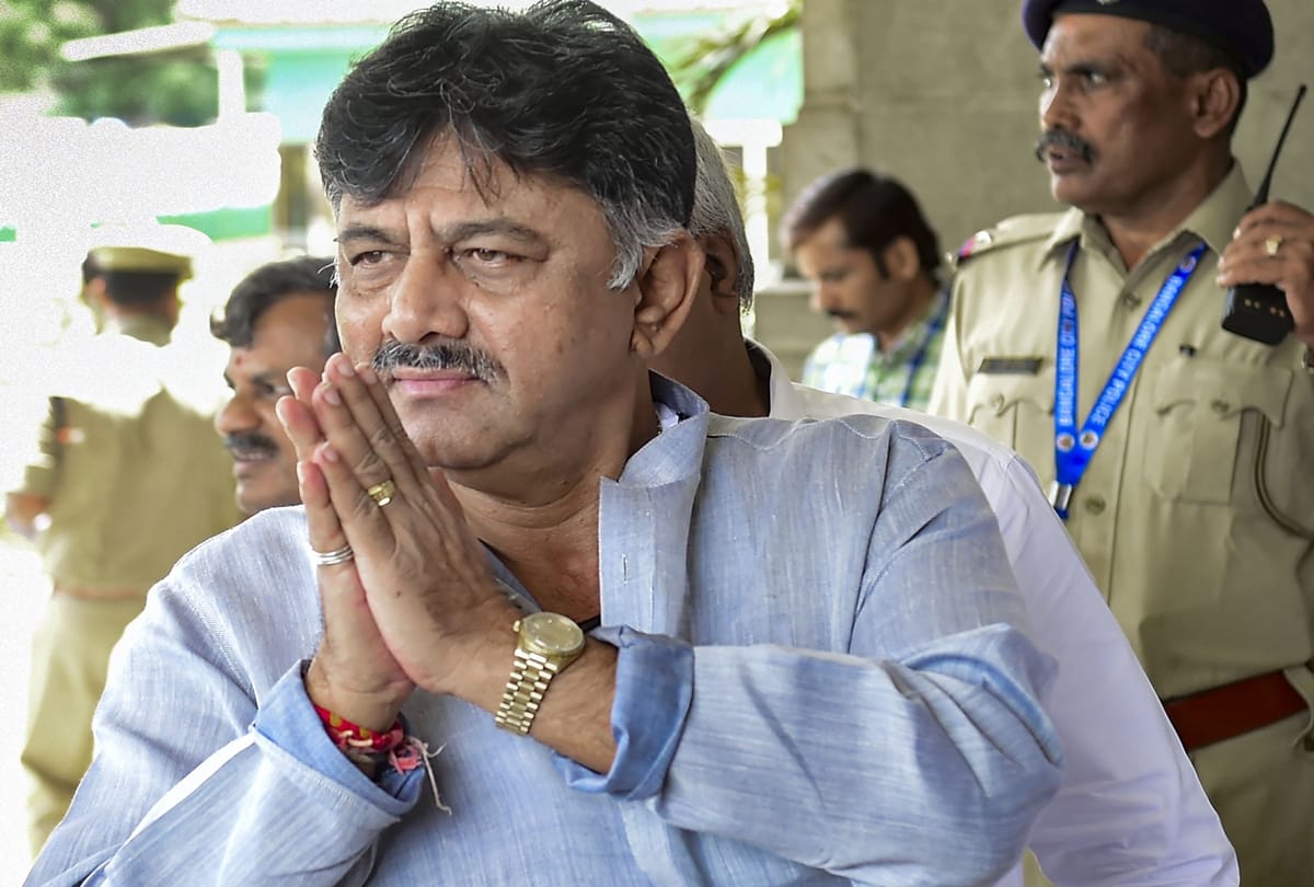 CBI search benami properties of DK Shivakumar registered case gainst him in Prevention of Corruption Act