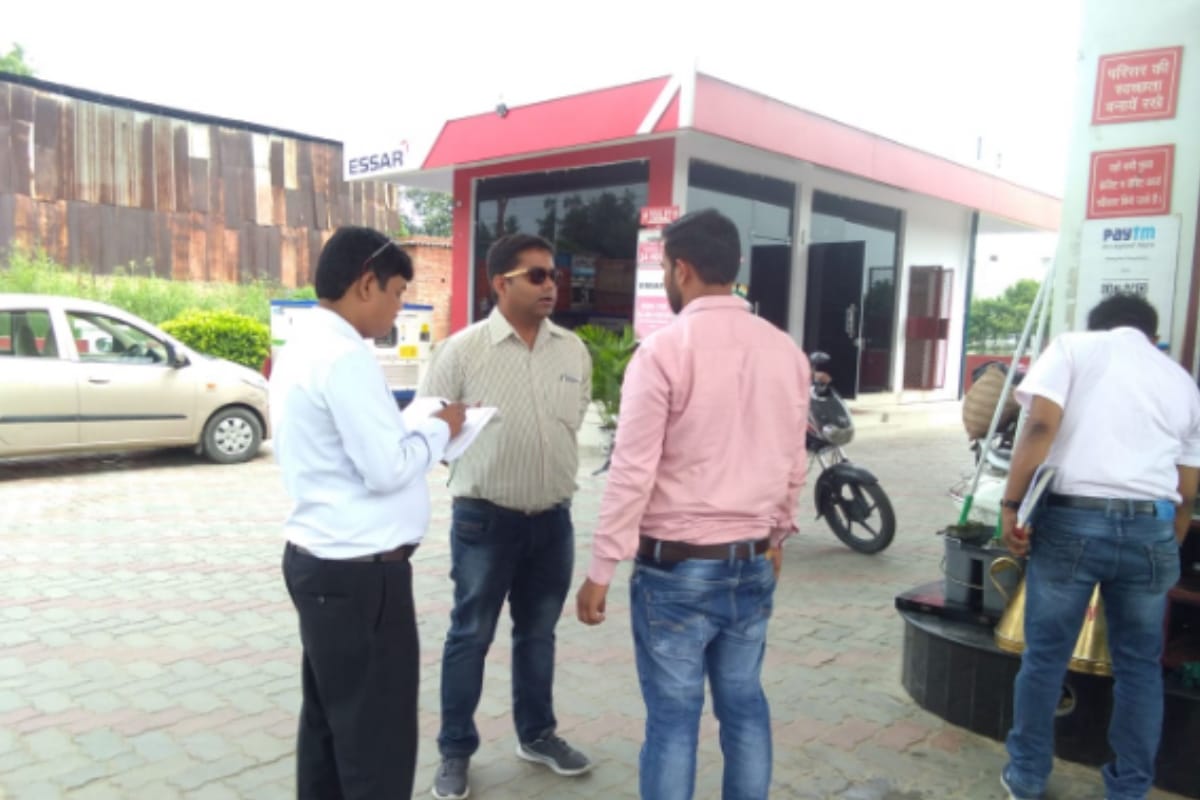 Raids on petrol pumps continue in Meerut for third day of supply department