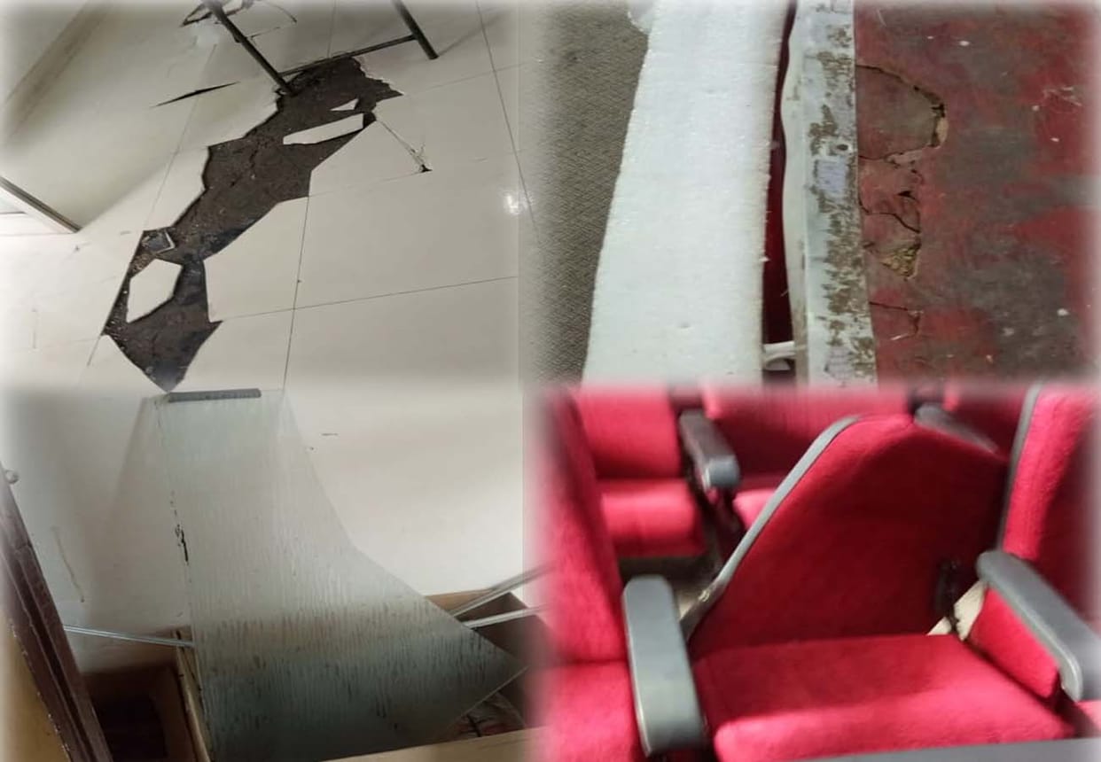 Uproar in Auditorium and five thousand fine on those who break chairs in gsvm medical college