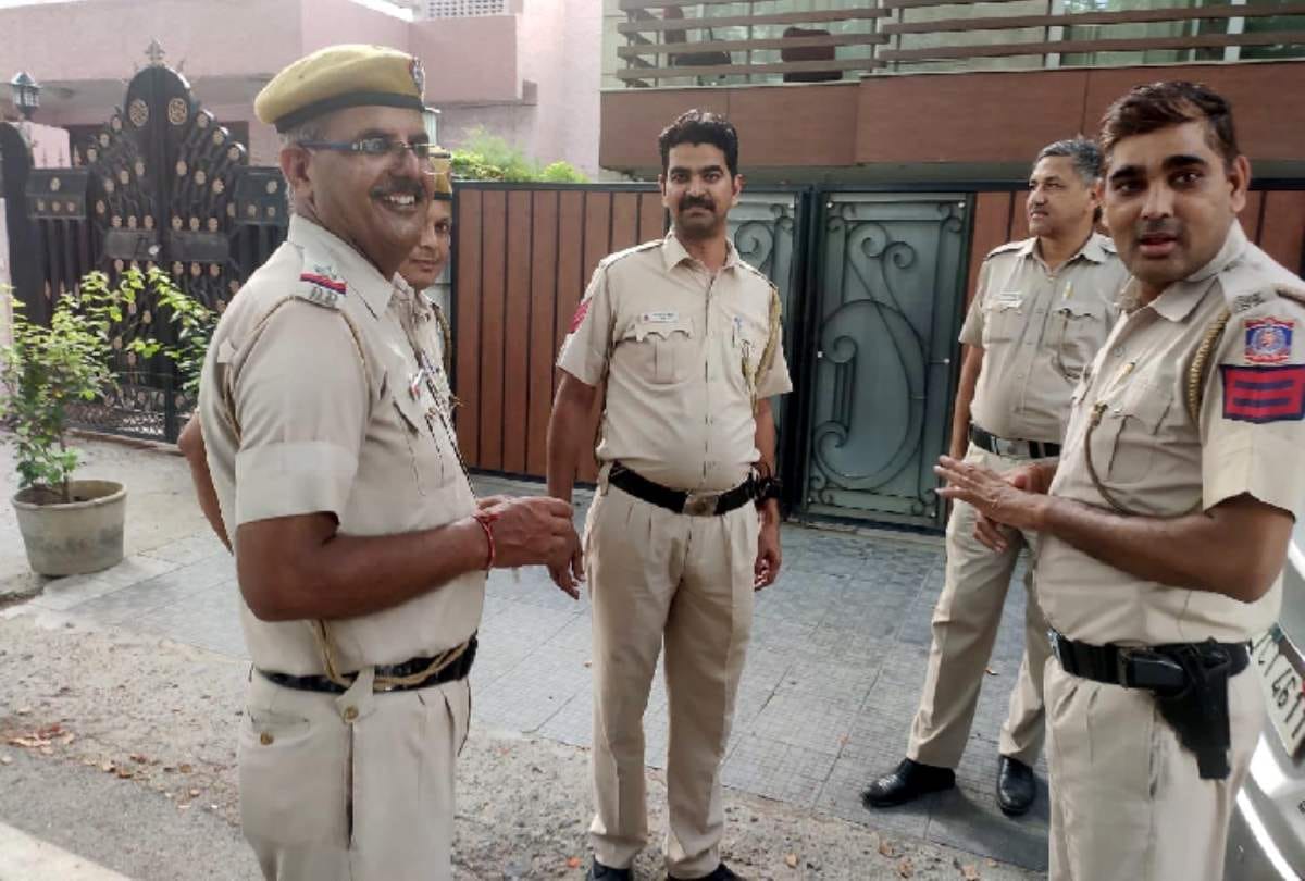 Delhi murder and kidnapping in fridge servant kishan no police verification accused no shame