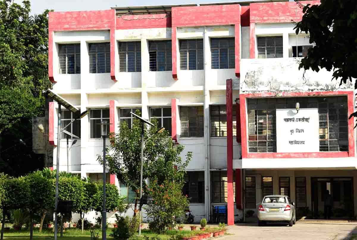 Fear of ragging in CSA jumped from the roof of girl student hostel
