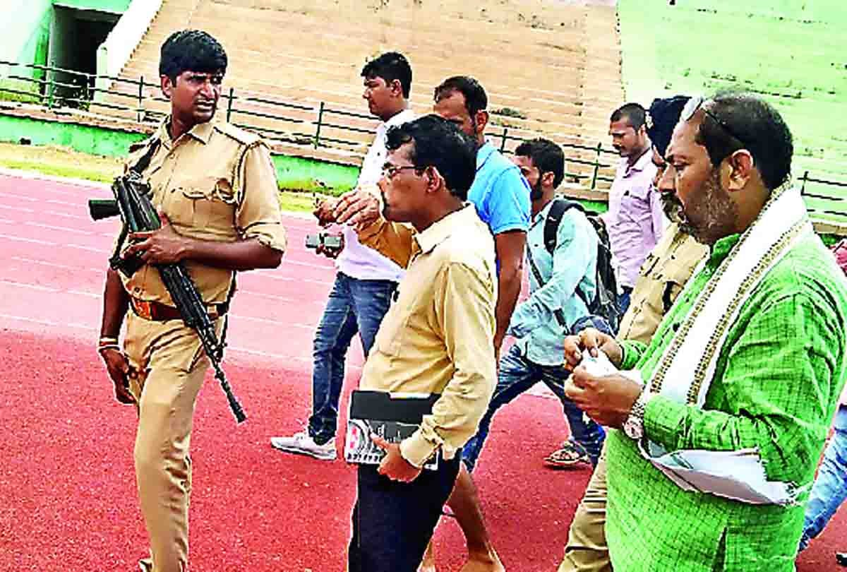 Sports Minister gets water pulse vegetable in Saifai Sports College, RO system closed