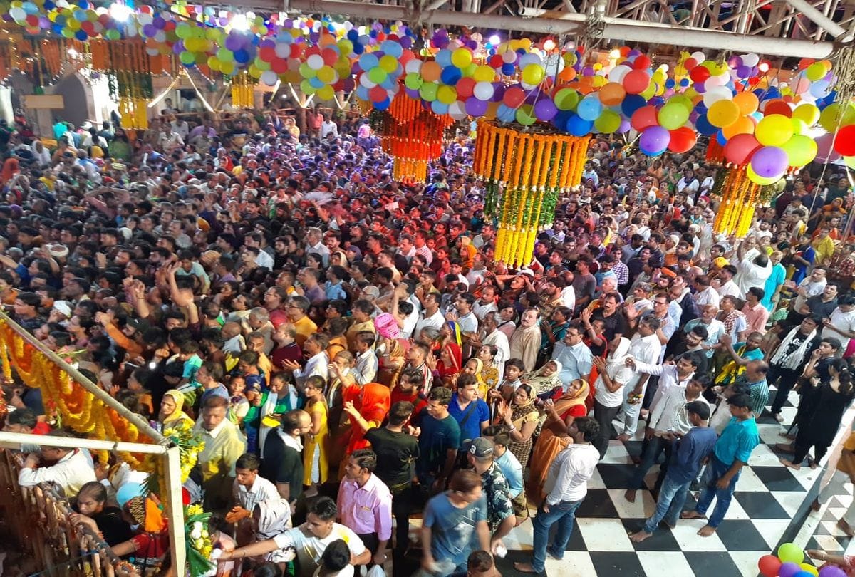 Radhaashtami 2019 Barsana Devotees Celebration at birth on Radha