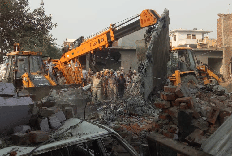 Blast In Batala: Blast In Crackers Factory In Batala Of Punjab