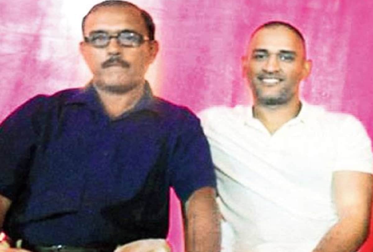 Dhoni, sachin and virat gives costly and precious gifts to their teachers or coach