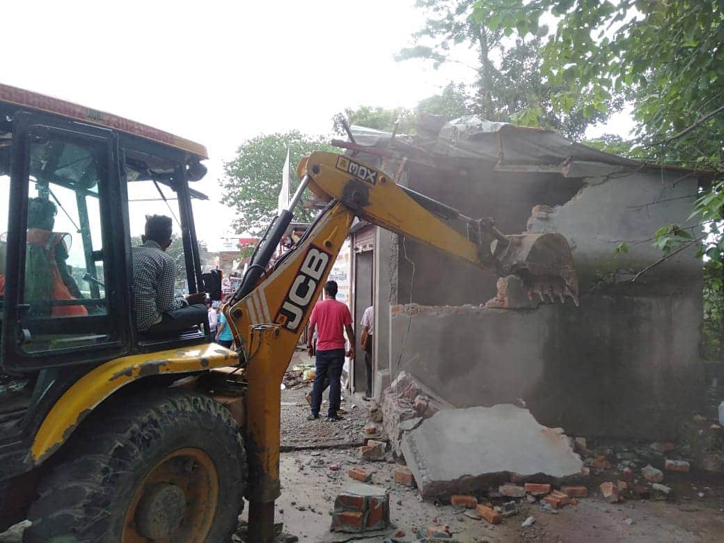 encroachment removal campaign in dehradun first day photos