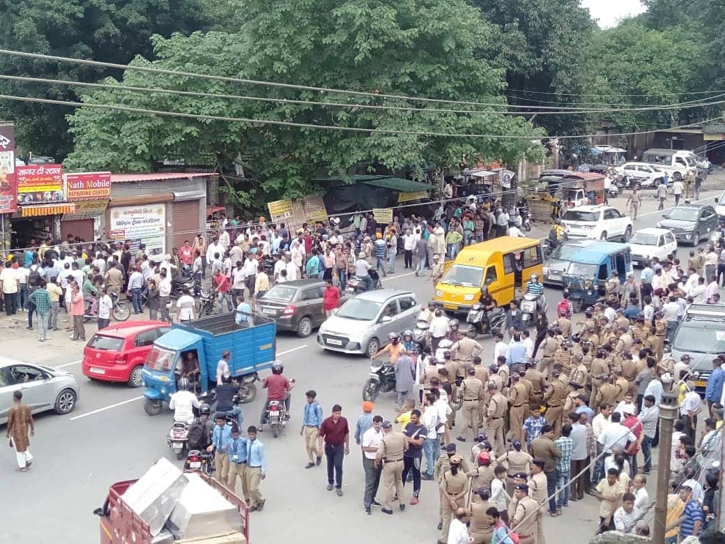 encroachment removal campaign in dehradun first day photos