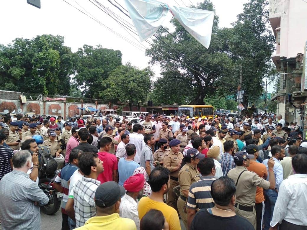 encroachment removal campaign in dehradun first day photos