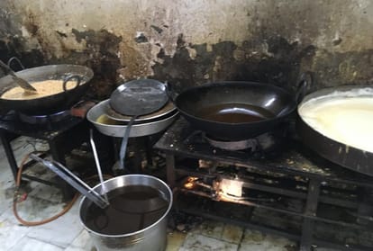 60 Percent kitchen of hotel and restaurent  are not fit for cooking food