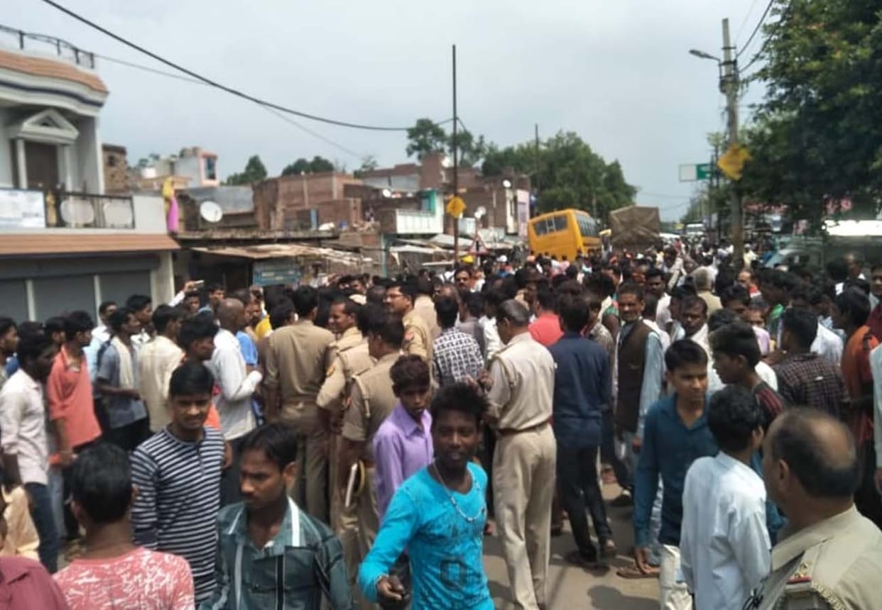 road accident in chitrakoot, one girl died