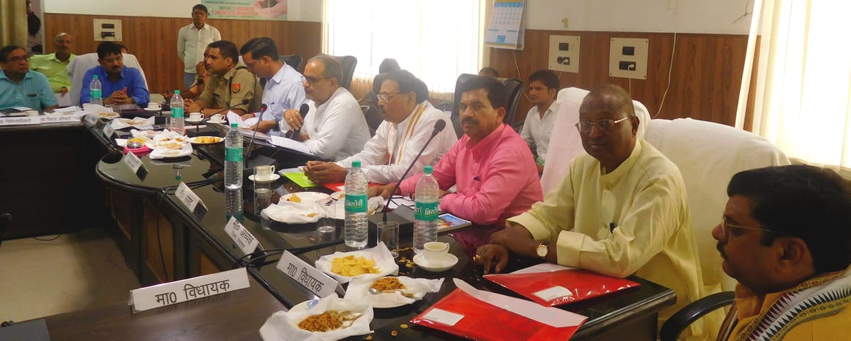 minister annoyed in dissmisal in dress distrubution