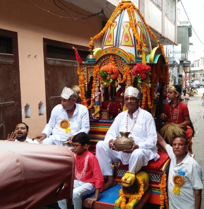 the chariot festivel of lord parshvnath