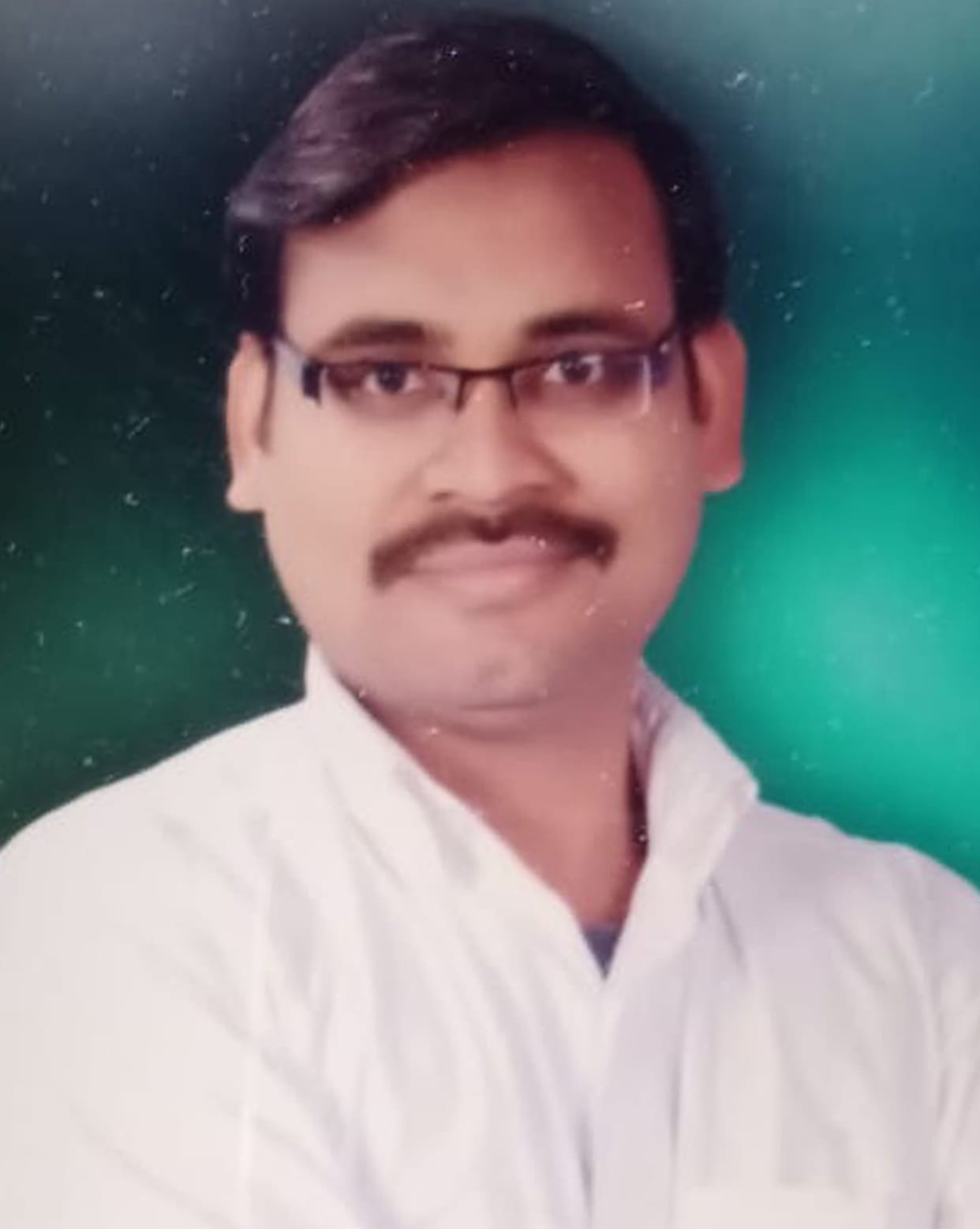 Jeweler strangled to death in delhi