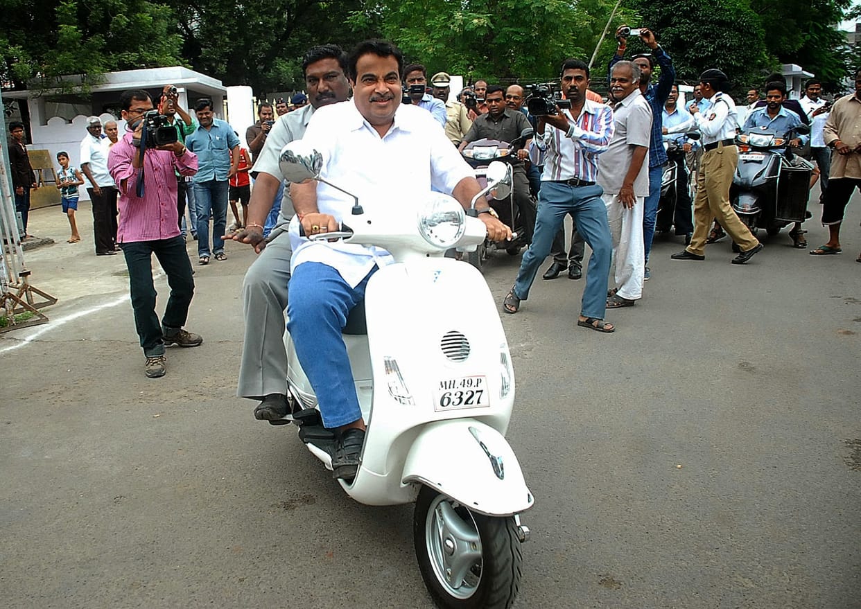 Central Minister Nitin gadkari assured that no ban on ICE based Petrol and diesel engines