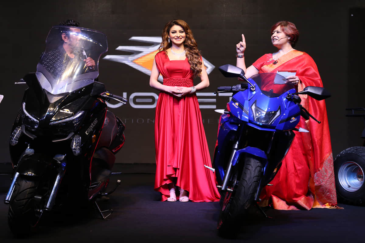 Revolet launches three electric scooters and indias first electric scooters