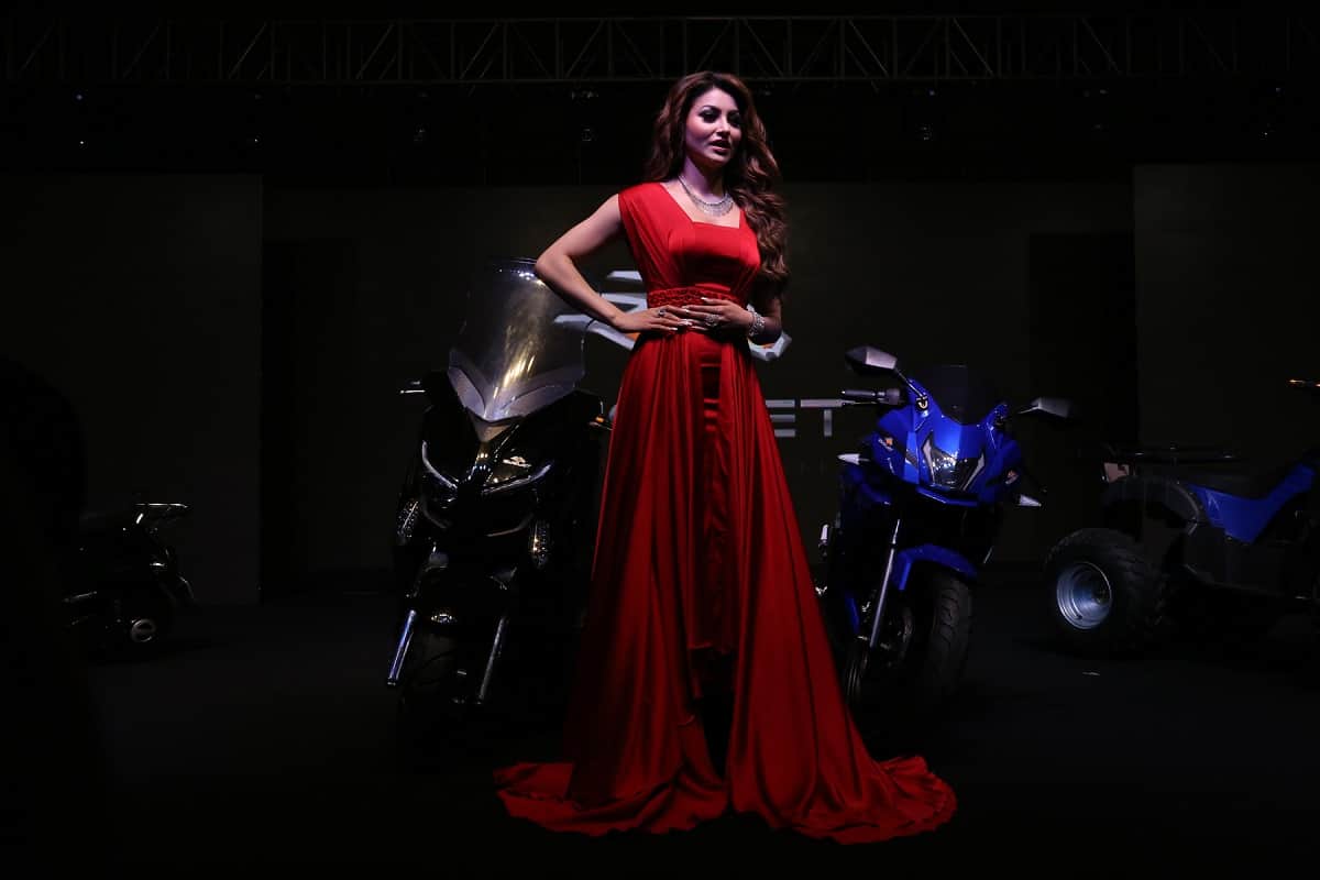 Revolet launches three electric scooters and indias first electric scooters