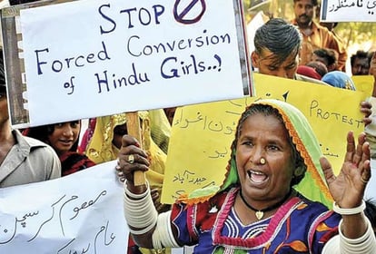 Pakistan Minorities: UN चार्टर का पालन नहीं कर रहा पाकिस्तान; IWF ने मुस्लिम वर्ल्ड लीग से की ये मांग Indian World Forum flags atrocities on minorities in Pakistan, calls on Muslim World League to act