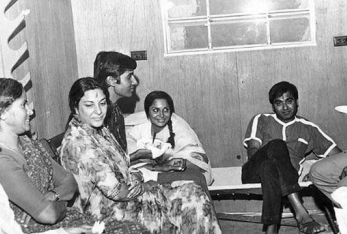 amitabh bachchan share a story when he work with waheeda rehman in film reshma aur shera