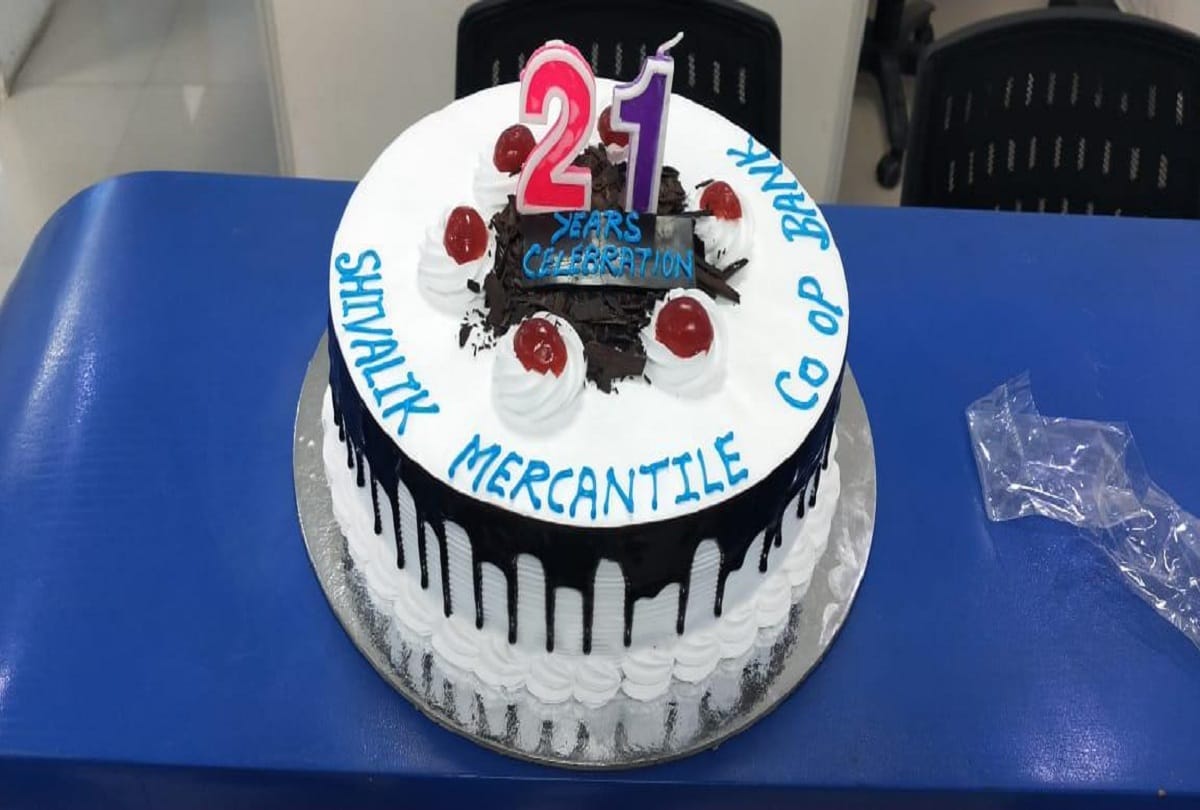 Shivalik Bank noida branch celebrated 21st founders day