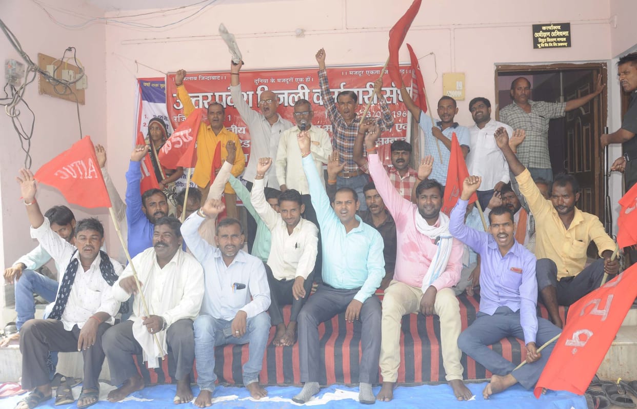 Power workers thundered with demands