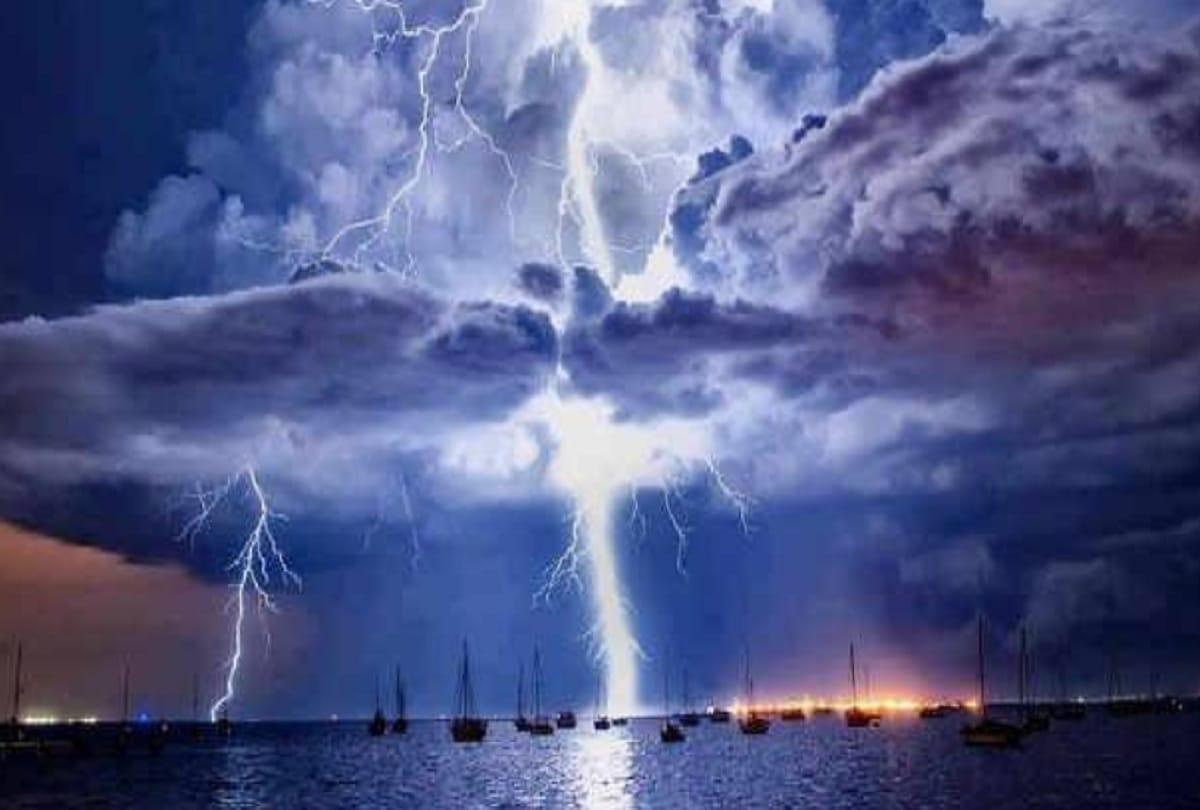 know about beacon of maracaibo mysterious place in venezuela which is the most electric place on the earth