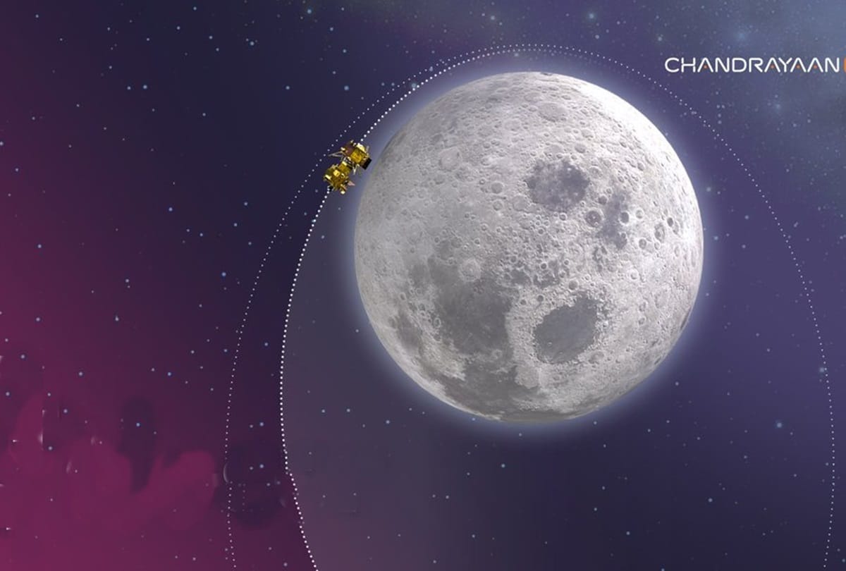 Chandrayaan 2 updates Lander Vikram latest news isro contact broken at 335 meters from moon Surface
