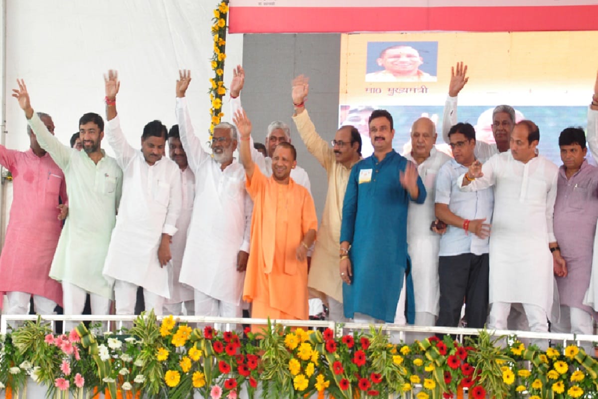 CM Yogi has target SP BSP and Congress and long speech on article 370 and triple talaq