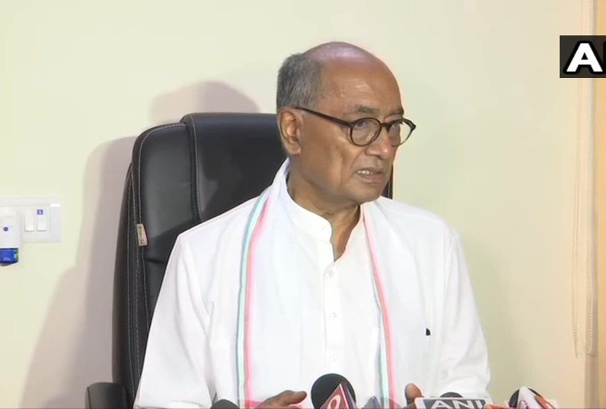 Digvijaya Singh Says I do not deviate from allegations on feud in MP Congress