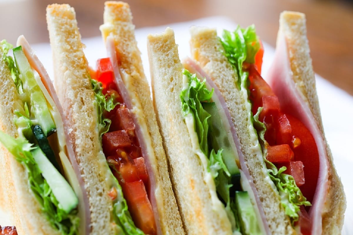 how to make easy cucumber and onion veg mayonnaise sandwich