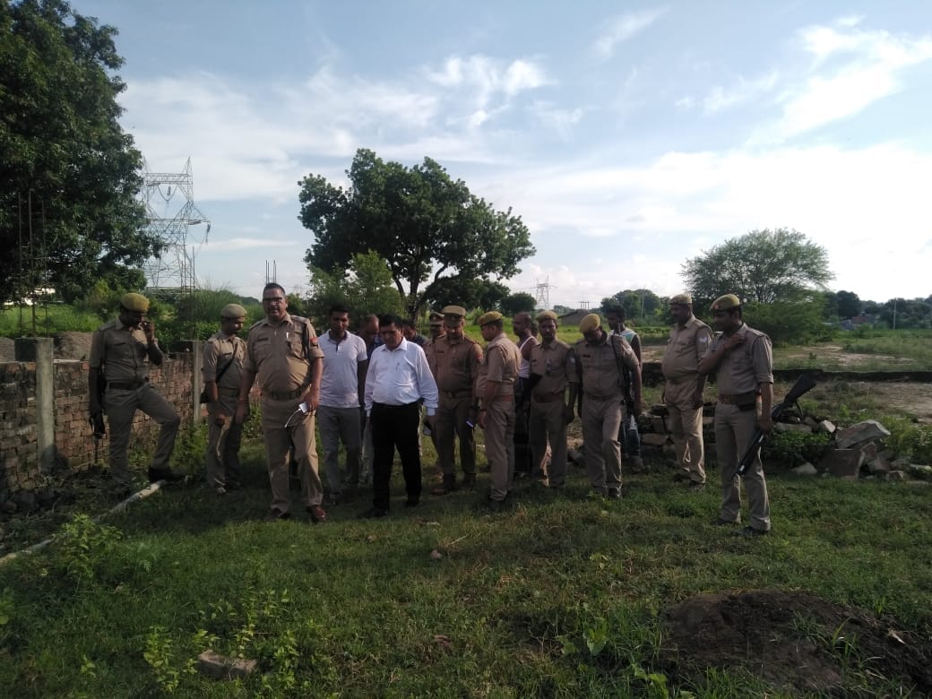 Forest department team arrived at the notice of lion sighting in Sirsa