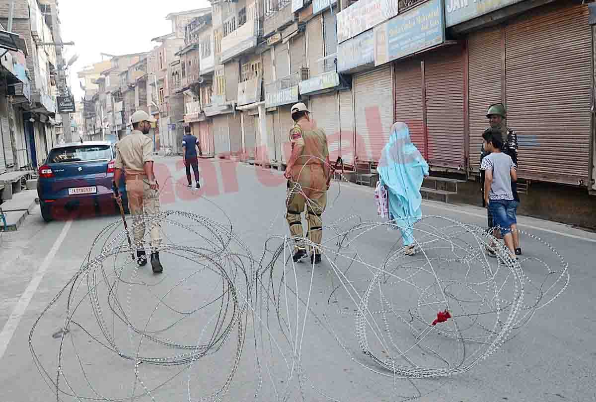parents of children are happy with internet shutdown, Jammu Kashmir latest news and visuals
