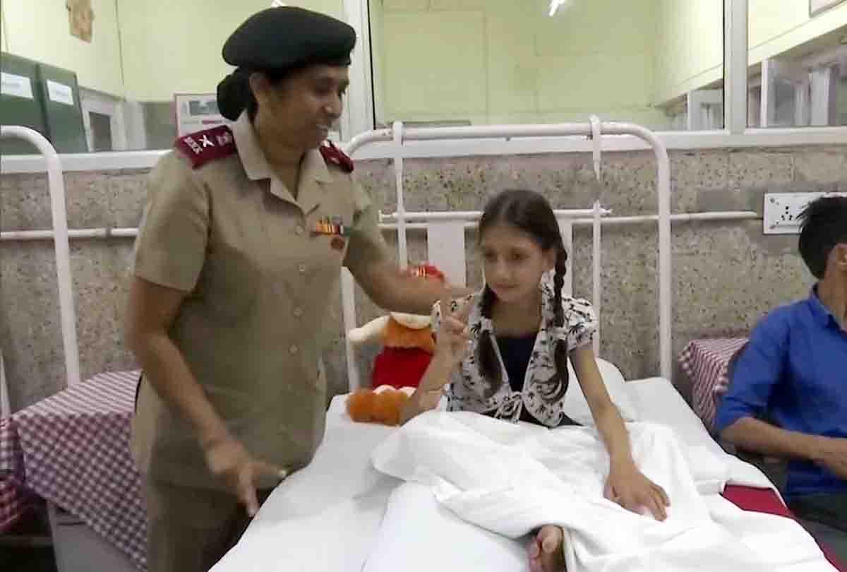 SRINAGAr 11 year old girl was treated at Army Hospital after she was bitten by a snake