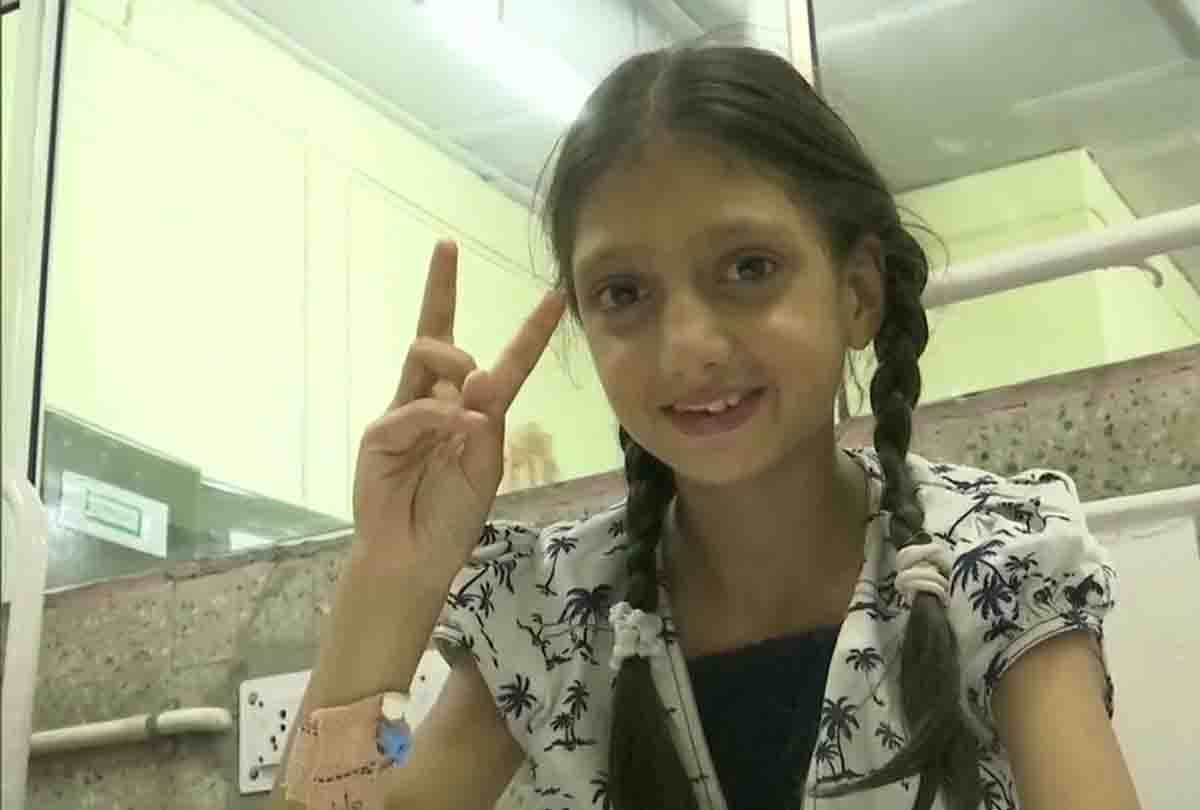 SRINAGAr 11 year old girl was treated at Army Hospital after she was bitten by a snake