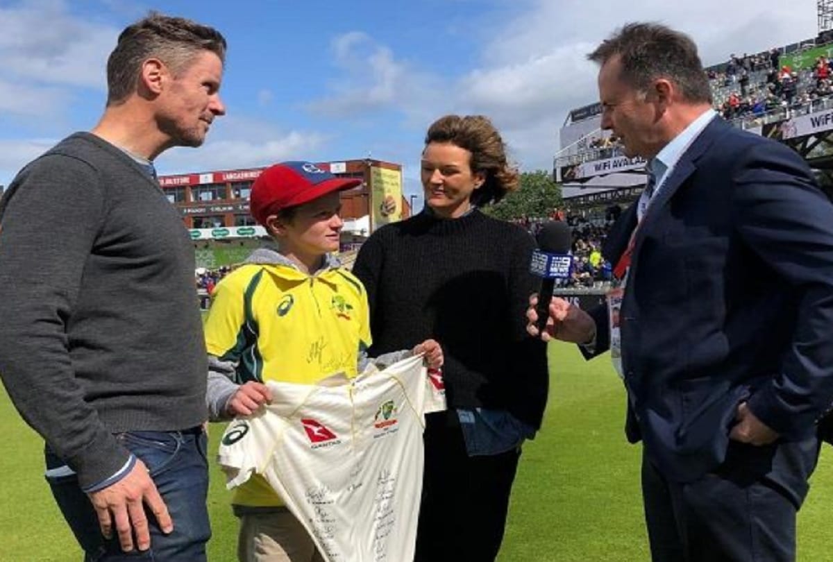 8 years old australian kid collected bin to purchase ashes tickets to watch favourite cricketer