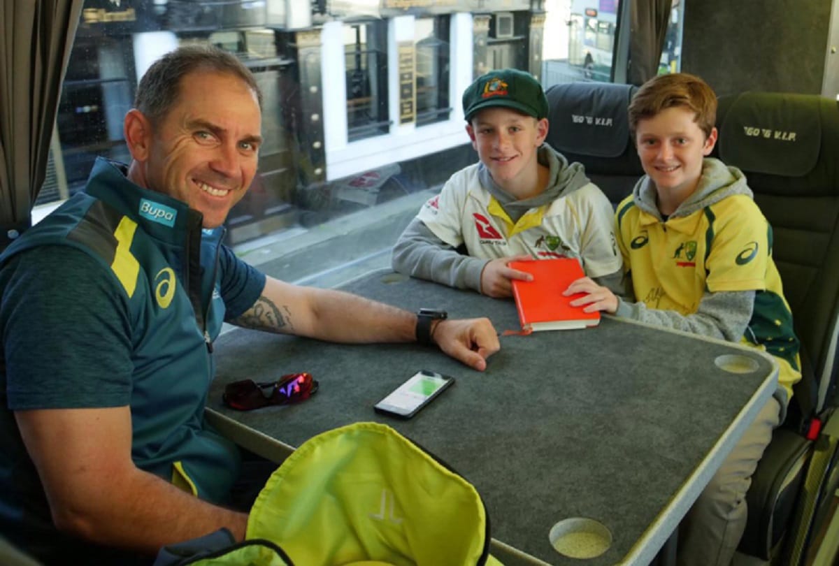 8 years old australian kid collected bin to purchase ashes tickets to watch favourite cricketer