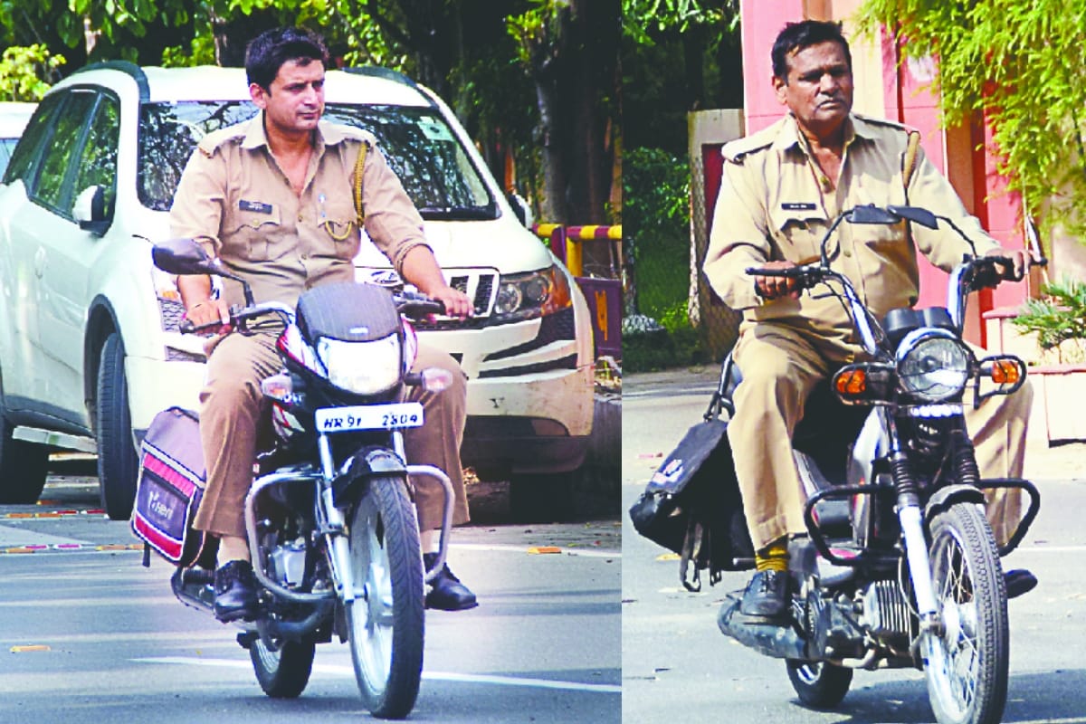 Meerut news, neither helmet nor seat belt, Police itself is breaking traffic rules,