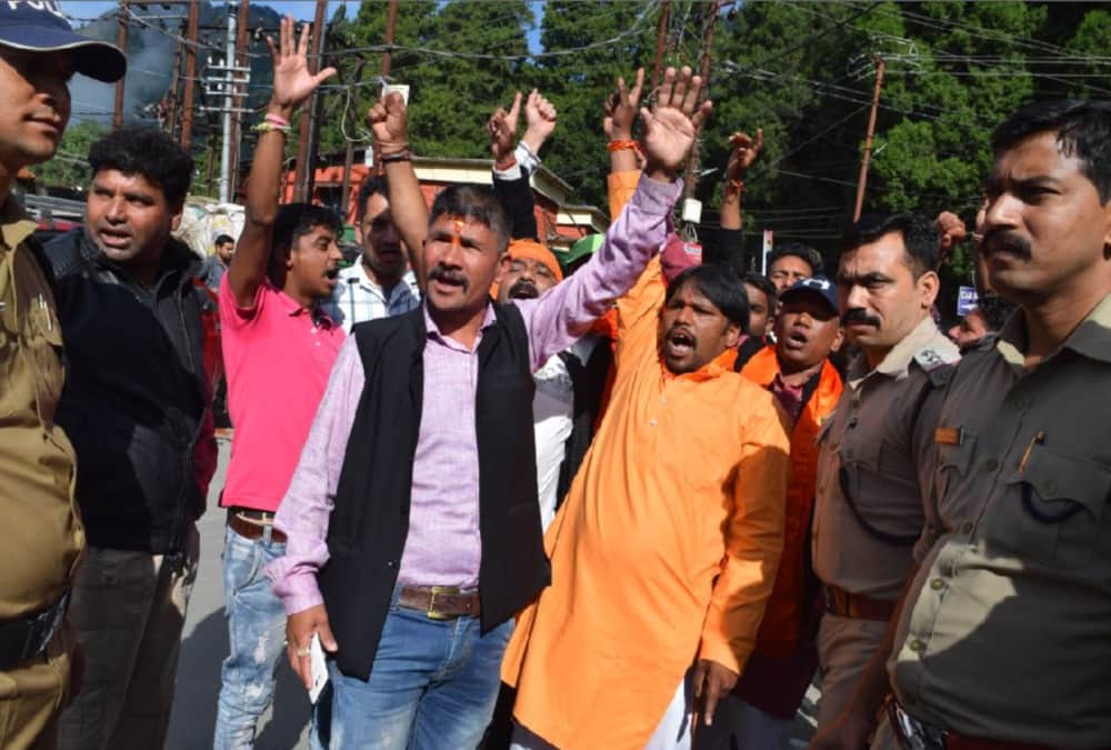 Shiv sena 12 workers Arrested for Animal sacrifice Information in Naina devi temple nainital