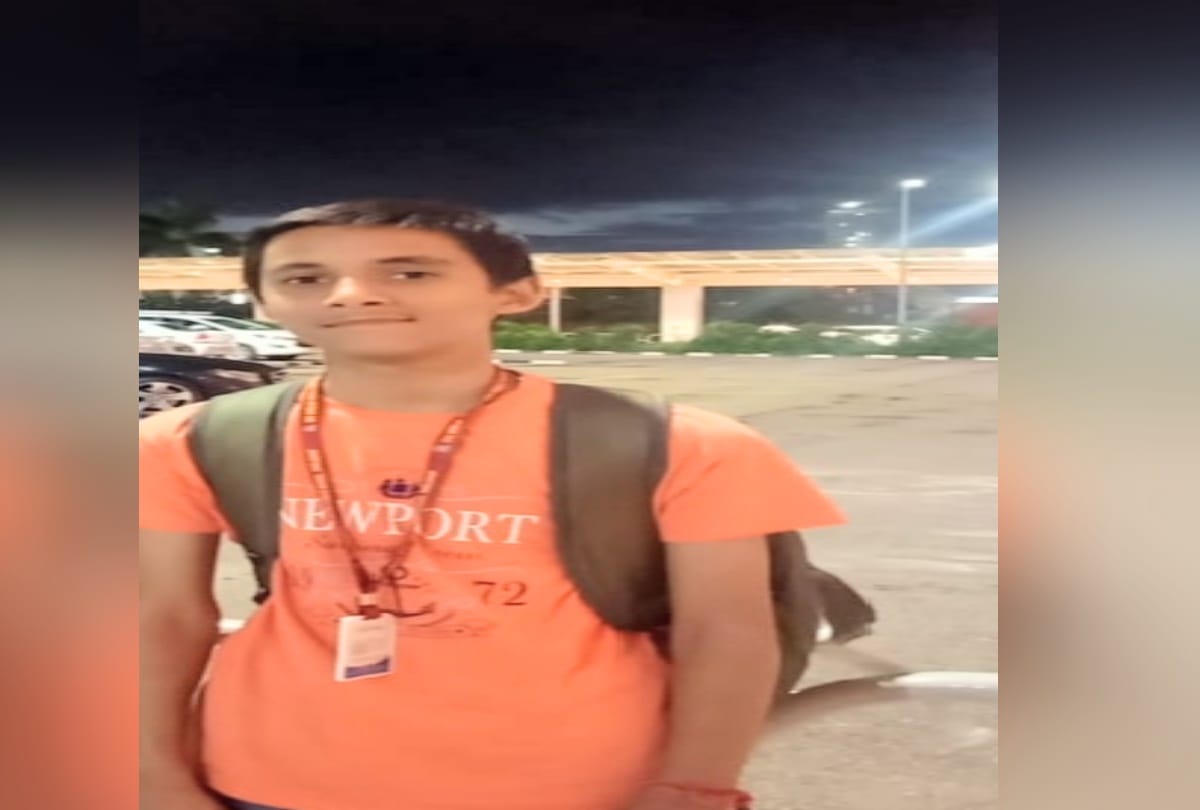 Soumil of Dadlaghat himachal watched Chandrayaan's live landing with PM