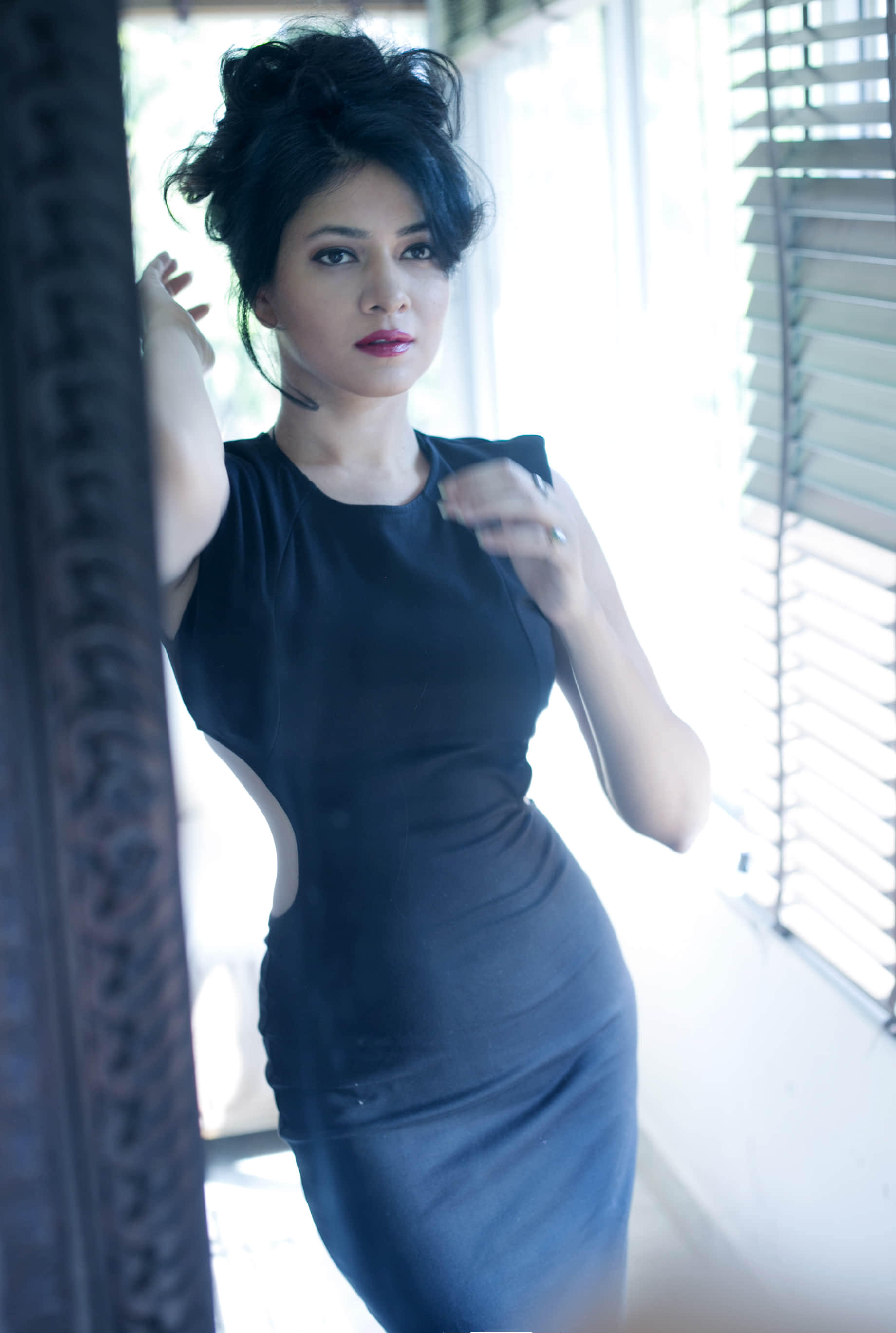 actress Sonnalli Seygall angry on Royal Sundaram after her car damage in mumbai rain