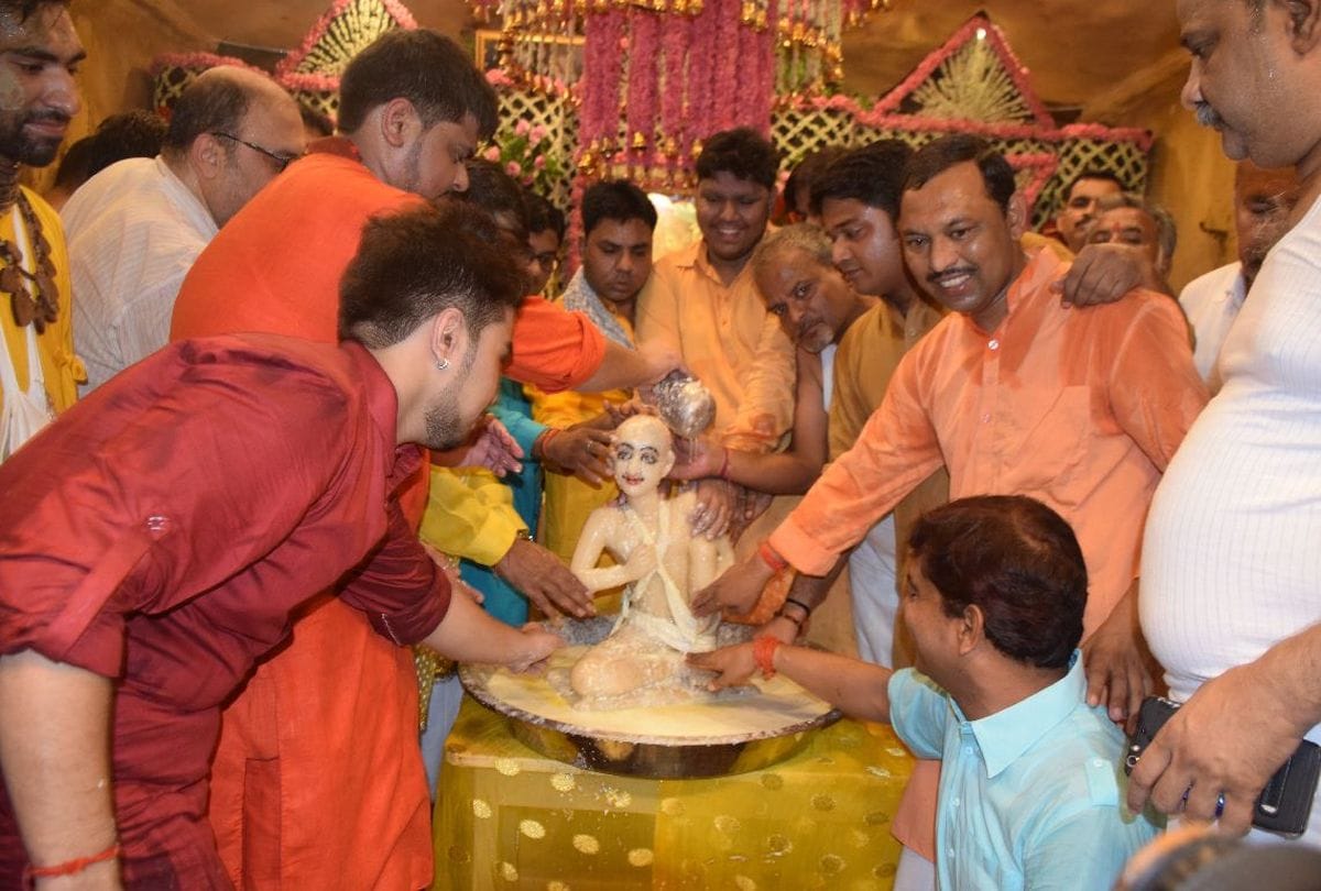 swami haridas birth anniversary celebration in nidhivan vrindavan