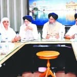 बैठक में हिस्सा लेते गोबिंद सिंह लोंगोवाल