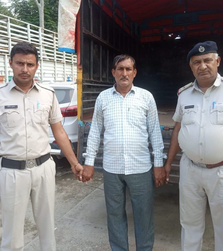 wine smugling arrest one accused
