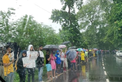 Aarey forest live updates, aaditya thackeray supports Save Aarey Protest against Mumbai police