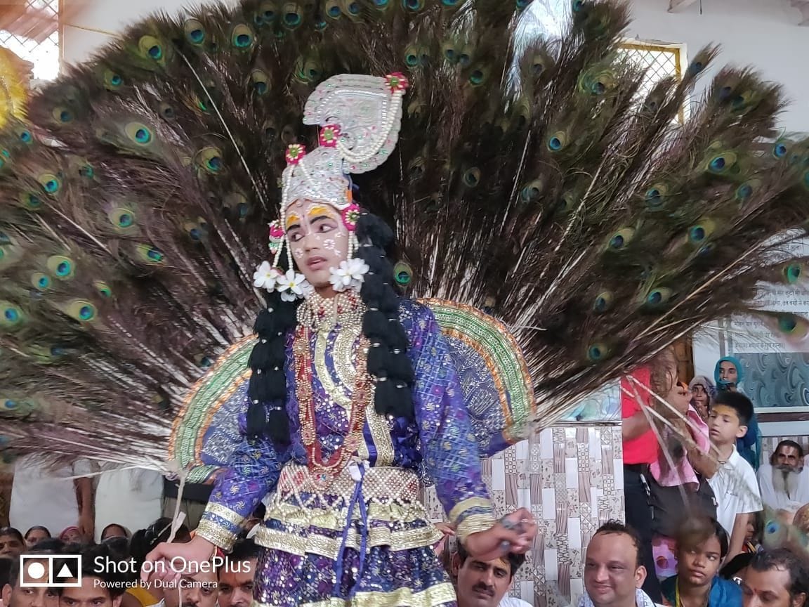 mayur lila ka manchan