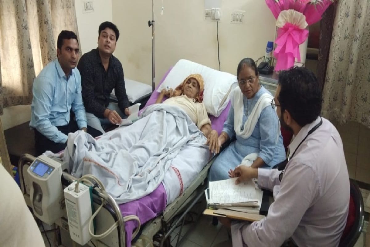 DM of Baghpat get information the health of shooter Dadi Chandro Tomar in AIIMS