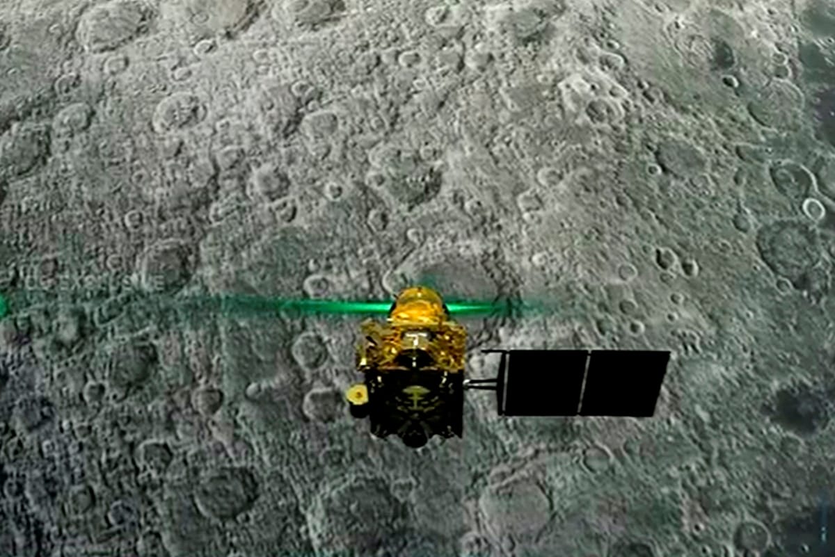 Night on Moon, See how darkness is reaching Vikram Lander of Chandrayaan 2 ISRO