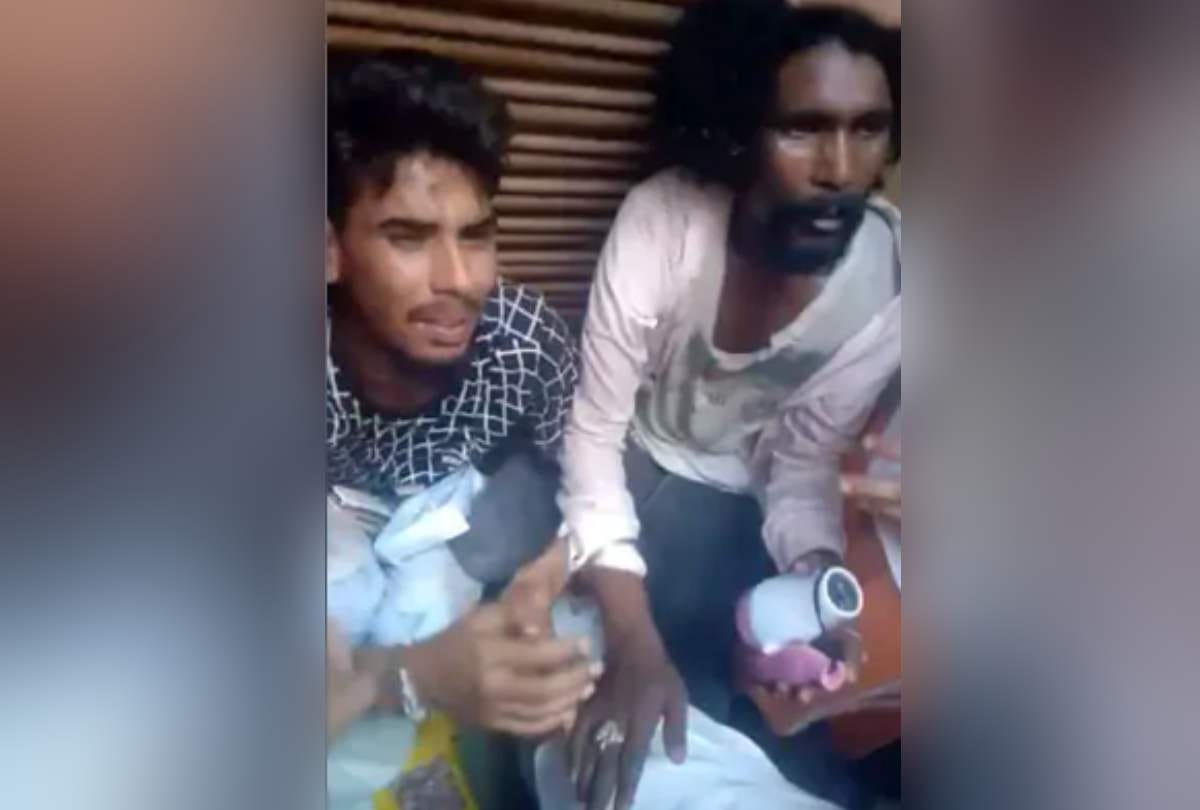 two youth from bathinda beaten mercilessly by delhi mob in suspect of child lifting held released
