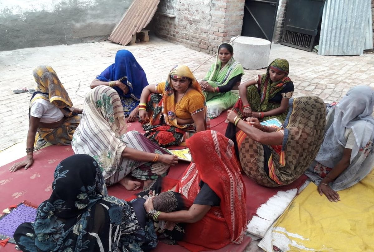 villagers protest for justice to self immolation victims in mathura